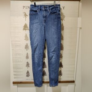 Levi's 721 High Rise Skinny Jeans Women's Size 27 Medium Wash Denim